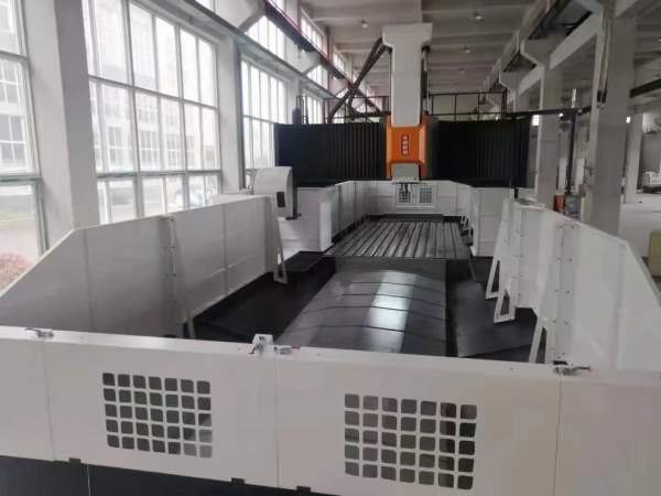 上海永硕6032龙门加工中心发那科系统MFPLUSa法驱动BT5.