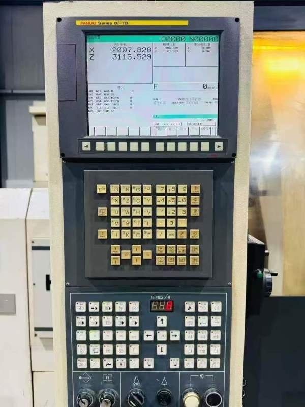 9成新沈阳，回转1250长度3米，安装使用1000多小时，原.