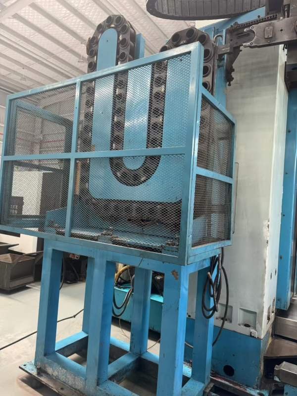 台湾远东110R2卧镗，主轴镗杆直径110工作台尺寸X行程2.