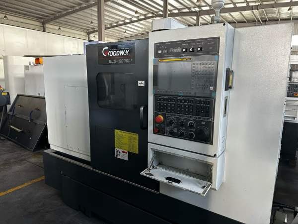 台湾程泰GLS 2000Le数控车床，配发那科Oi-TFplus，8寸.