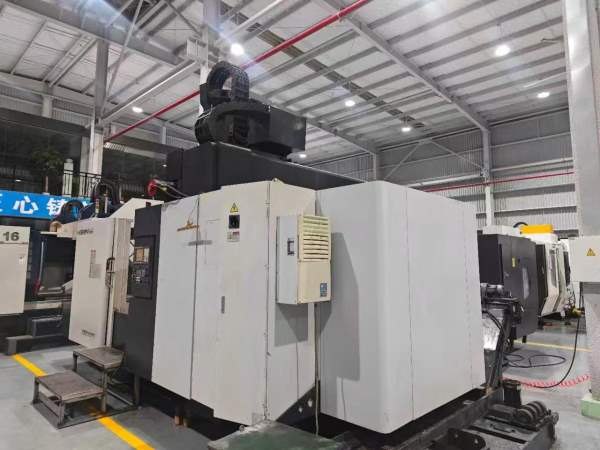 海天重型2016数控龙门，a法电机驱动品牌:海天GLU1620.