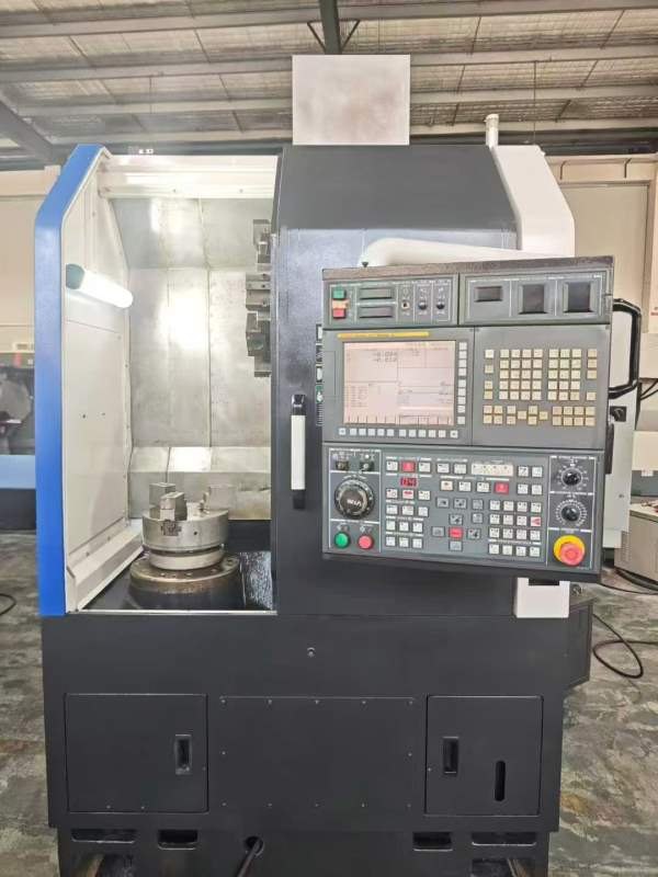 出售韩国威亚LV300R数控立车、型号：LV300R发那科32i.