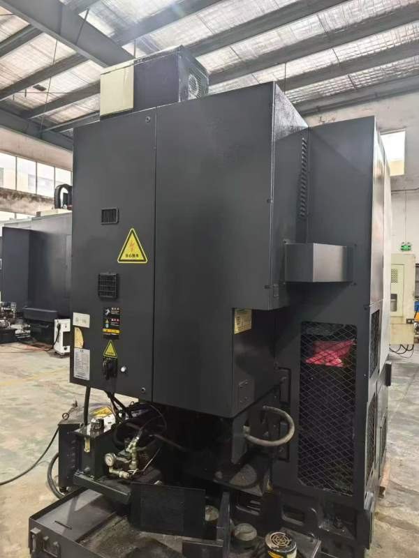 出售韩国威亚LV300R数控立车、型号：LV300R发那科32i.