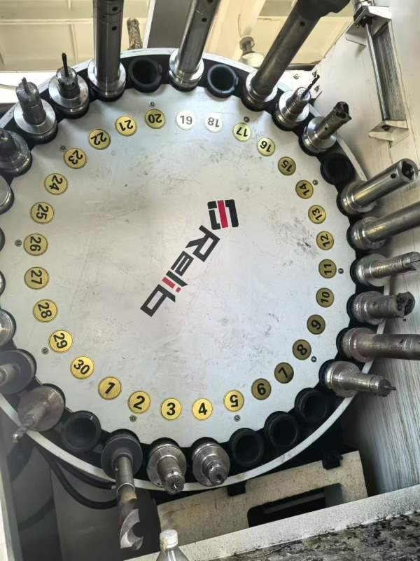 刚刚买下山西工厂在位新浙卧加630发那科MF系统带30公.