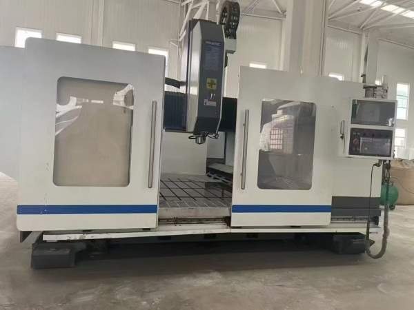 国内一线品牌普拉迪3020数控龙门、有两台全新行程3000.