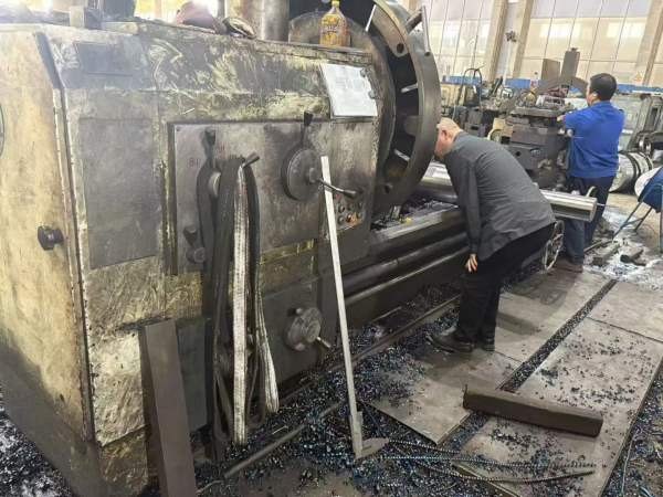 安阳鑫盛重型611253米车床，只需9万多