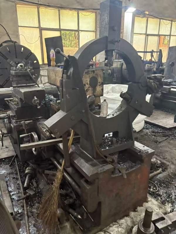 安阳鑫盛重型611253米车床，只需9万多