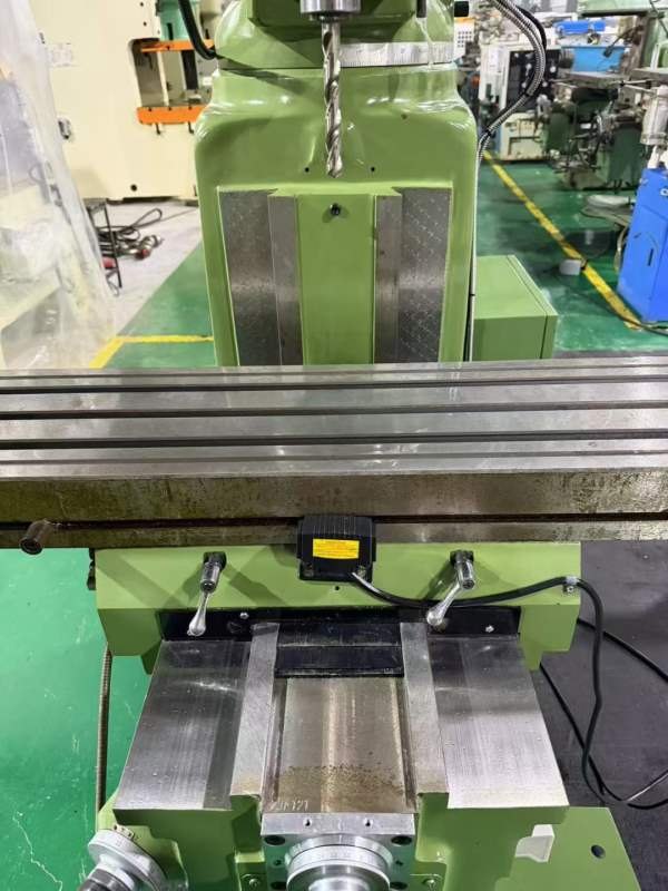 准新机:2024年台捷4号炮塔铣，完全媲美新机，低价出售