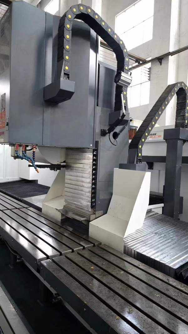 2021年7月出厂，普拉迪PDC4500型材加工中心，全铸件床.