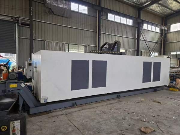 2021年7月出厂，普拉迪PDC4500型材加工中心，全铸件床.