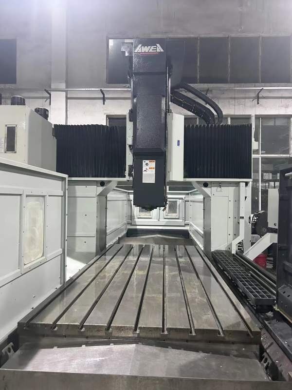 台湾亚威NVP-3015龙门工加中心，发那科MF系统（1包系.