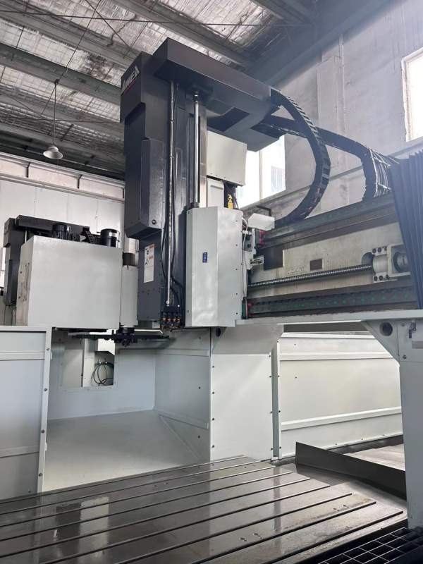 台湾亚威NVP-3015龙门加工中心，发那科MF系统、（1包.