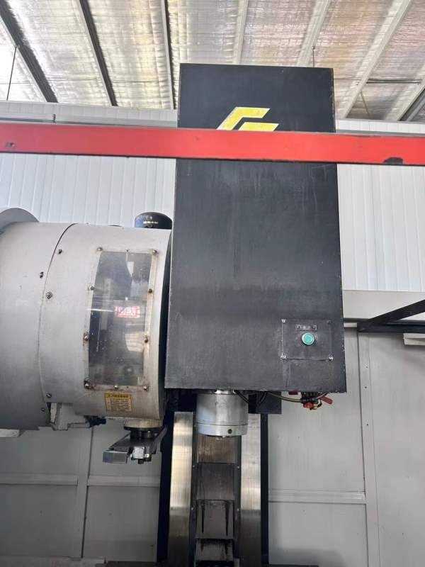 台湾友佳FV-800A立式加工中心一台、32A一台、两线一硬.