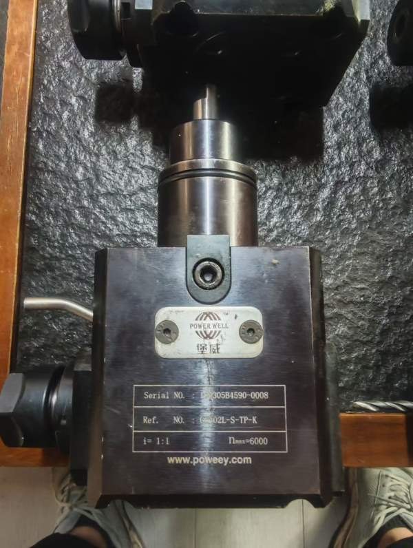 出售四个BMT45动力刀座，er20夹头，6000转