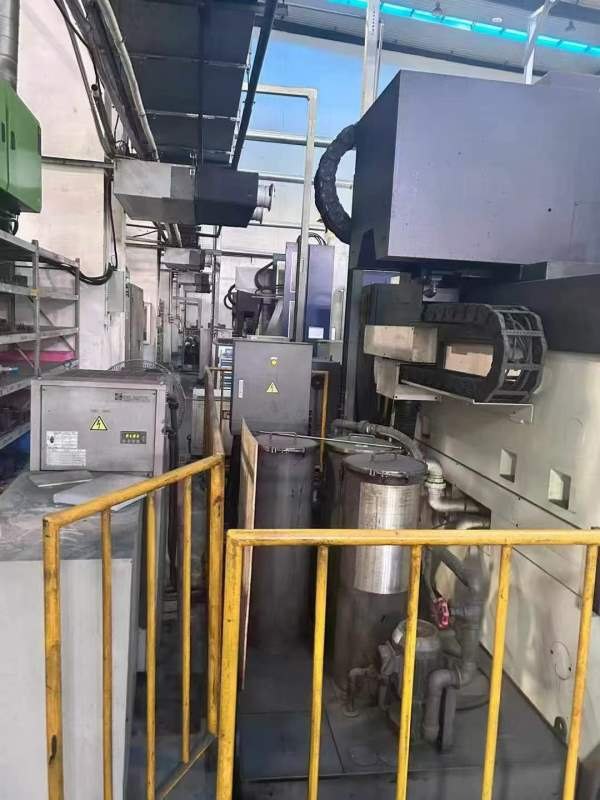 刚刚拿下牧野157火花机一台、在位安装使用中、懂行的.