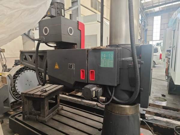 出售2014年中捷产3050摇臂钻，洛阳仓库。