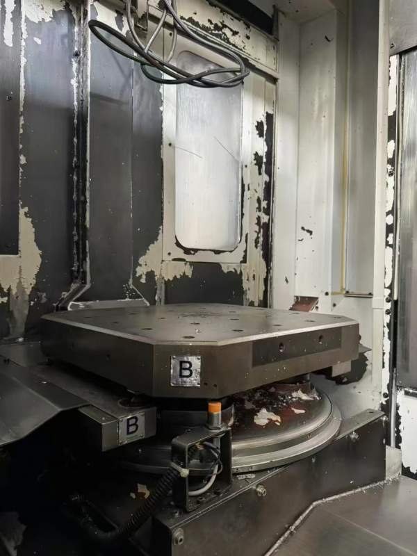 台湾高峰500卧加，大功率电主轴BT50，1万转。三轴线轨.