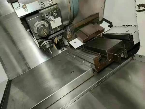 台湾原装进口程泰GS200Y车铣中心，带Y轴，8寸卡盘，硬.