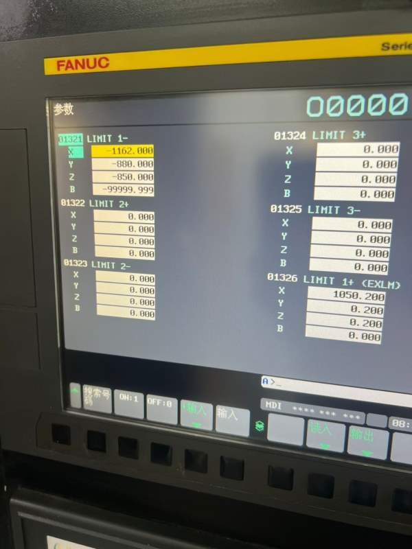 巨高800单工位卧加三轴滚柱线轨工作台800/800，主轴BT.