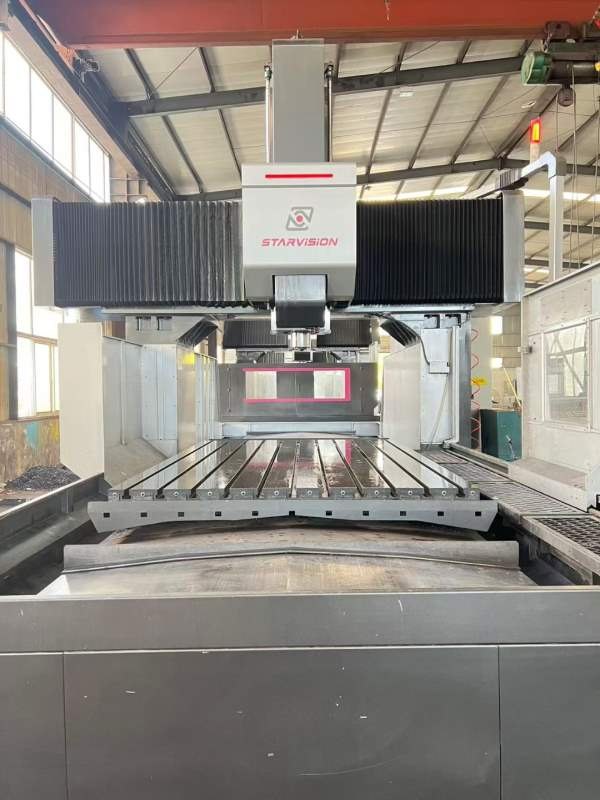 济南工厂刚刚买下台湾星视野3223数控龙门加工中心，工.