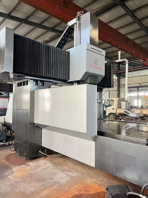 济南工厂刚刚买下台湾星视野3223数控龙门加工中心，工.