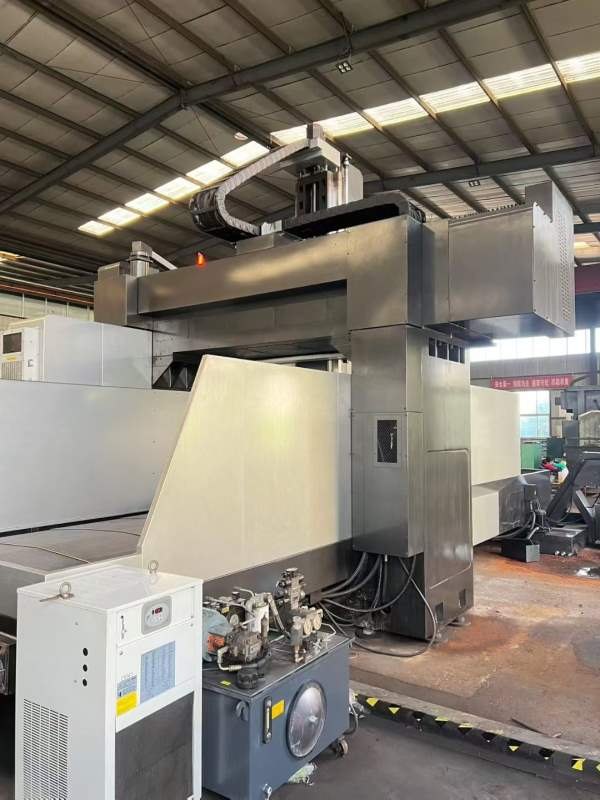 济南工厂刚刚买下台湾星视野3223数控龙门加工中心，工.