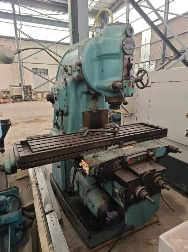 2500一吨洛阳仓库