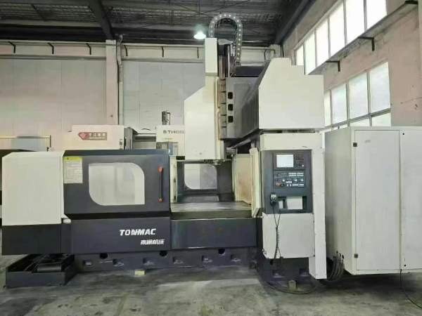 刚刚拿下一台南通机床厂产2015数控龙门、工作台2/1.25.