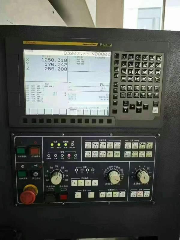 刚刚拿下一台南通机床厂产2015数控龙门、工作台2/1.25.