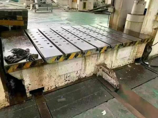 还剩一台500吨，合肥锻压产，台面3米乘1.6米，移动台.