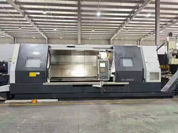 台湾原装程泰重型数控车床GS-6600L2，旋转直径1100mm.