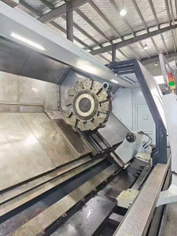 台湾原装程泰重型数控车床GS-6600L2，旋转直径1100mm.
