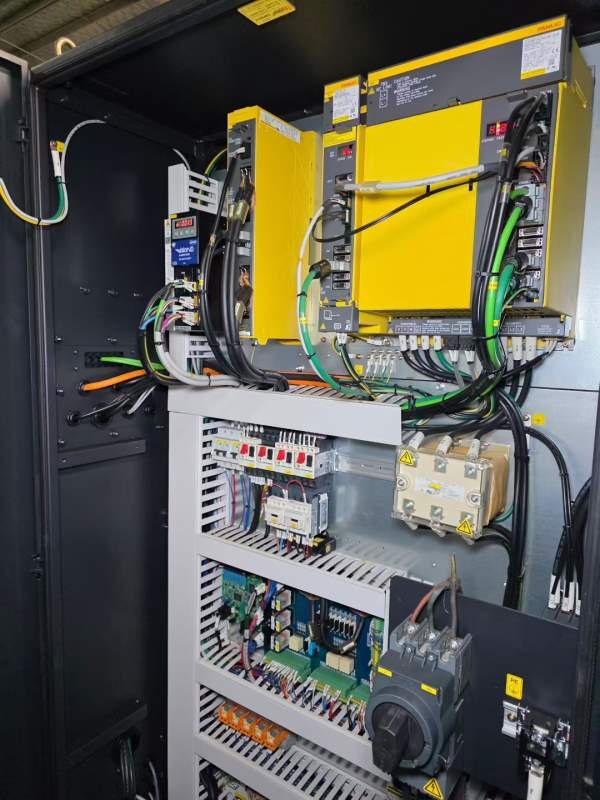 韩国原装斗山2100Ly车铣复合，带Y轴，8寸卡盘，过棒料.