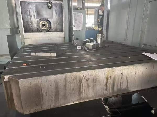 海天HTM 160H/D  卧式加工中心  主轴130     Y轴 2000.