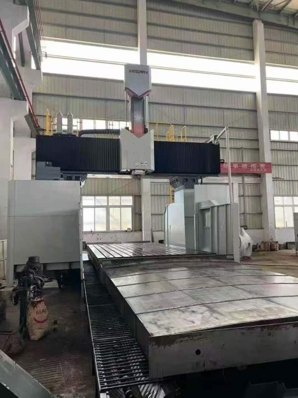 海天重型加高6036龙门，带24把刀库工作台3米6米，门宽.