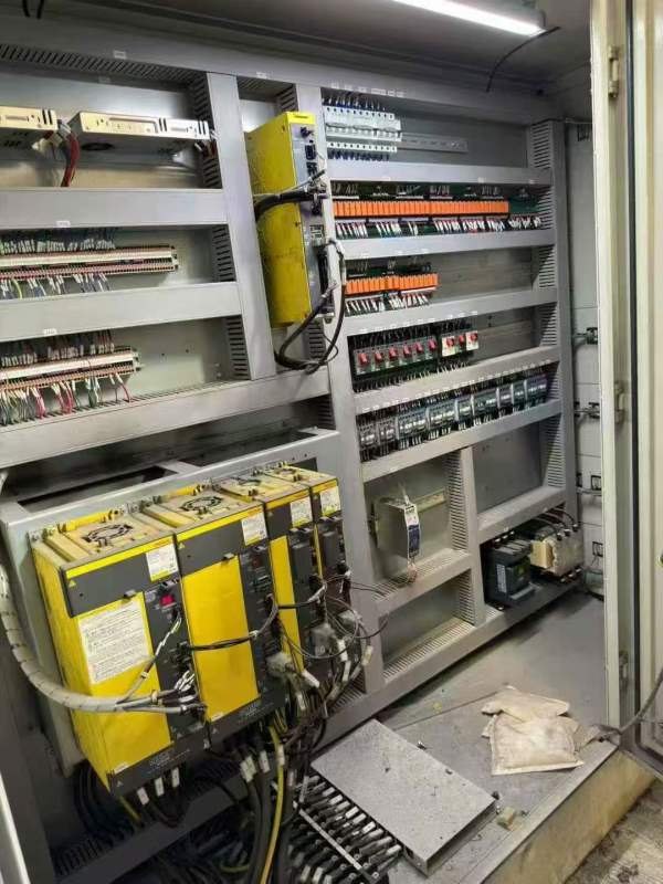 海天重型加高6036龙门，带24把刀库工作台3米6米，门宽.