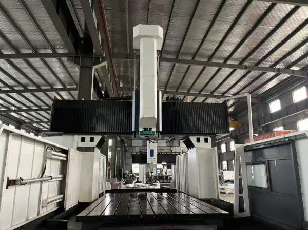 刚刚买下鑫台工4030数控龙门，工作台2500/4000mm，门.