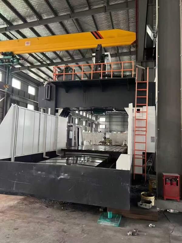 刚刚买下鑫台工4030数控龙门，工作台2500/4000mm，门.