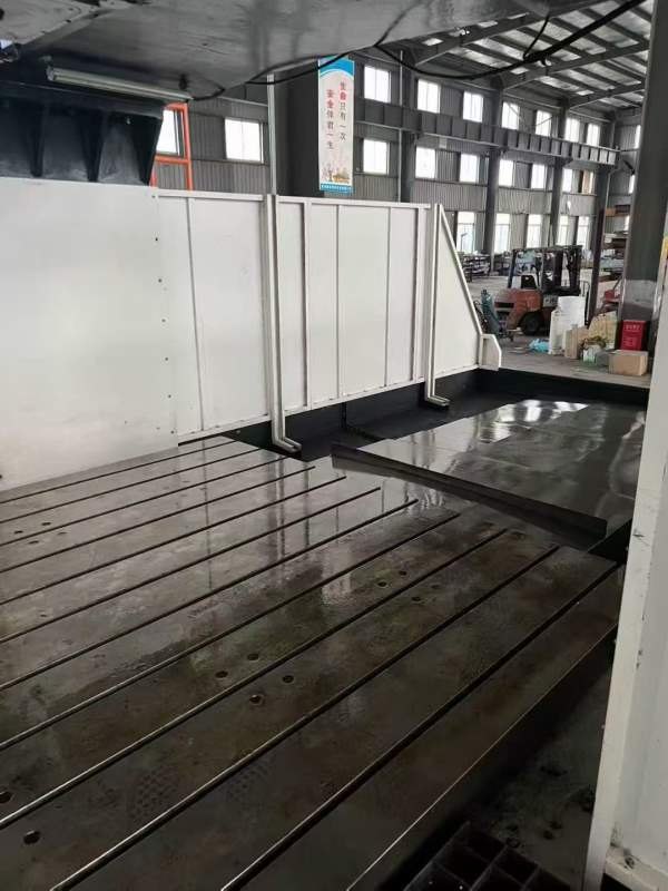 刚刚买下鑫台工4030数控龙门，工作台2500/4000mm，门.