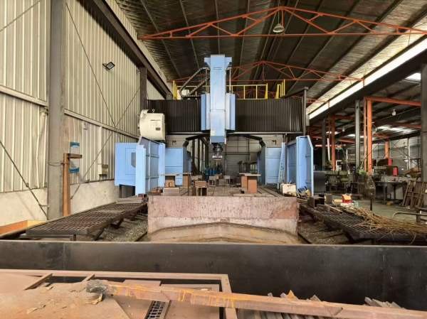 新定斯科源6028龙门加工中心，24年进厂带24把机械手刀.