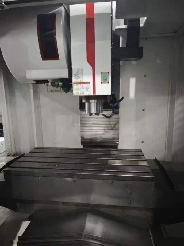 准新便宜850，欢迎询价巨高VL850B加工中心，三轴线轨..