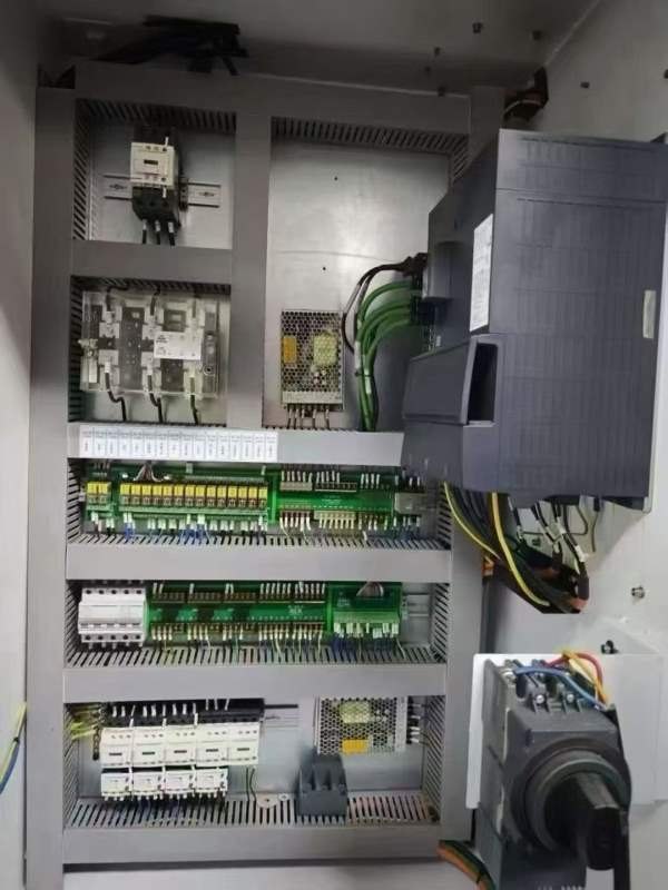 准新便宜850，欢迎询价巨高VL850B加工中心，三轴线轨..