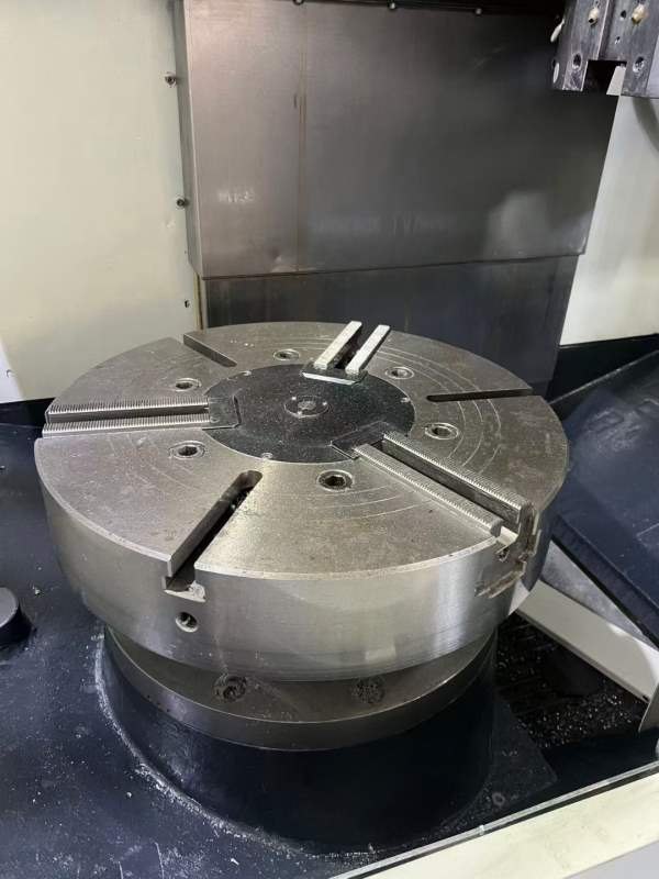 沈阳V6数控立车，发那科MF系统，埃尔法1包，液压卡盘2.