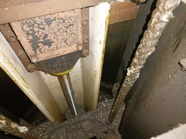 2017年一通855加工中心，两线一硬，发那科mf系统，BT4.