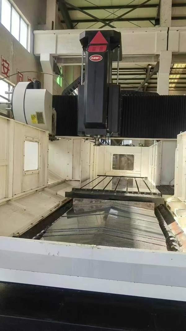 精品乔峰3218龙门加工中心，22年设备，工作台3米1.5米.