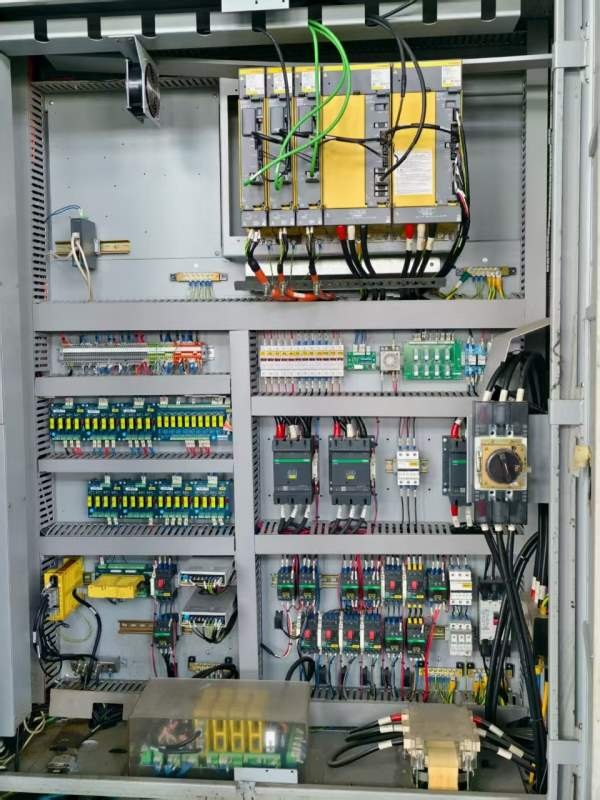 刚刚买下准新台湾威立4028龙门加工中心型号 LB-428Z发.