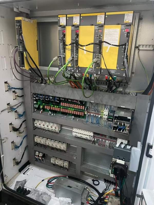 刚刚买下准新台湾威立4028龙门加工中心型号 LB-428Z发.