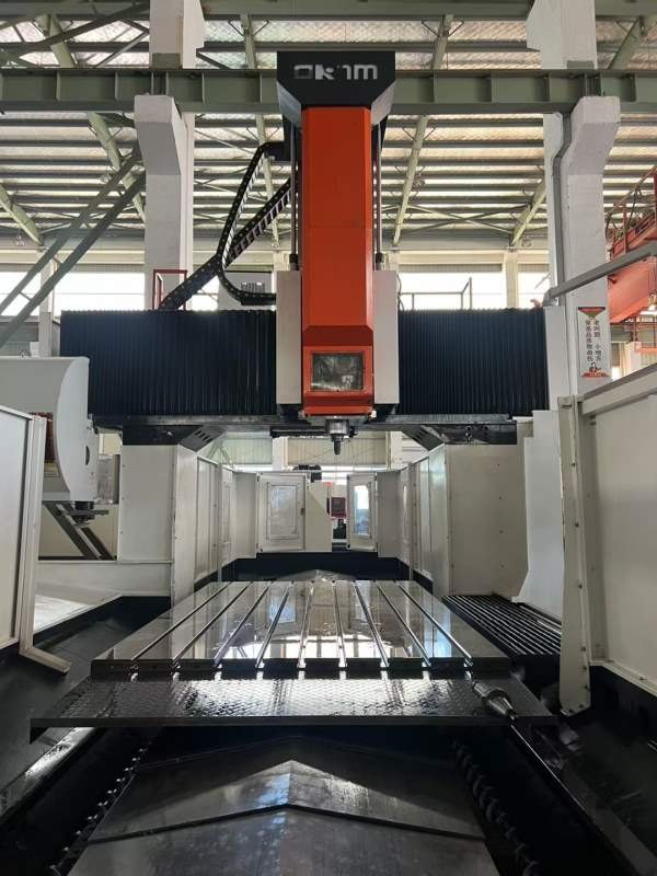 江苏台牧3022数控龙门，工作台1.8米3米，门宽2.2米，.