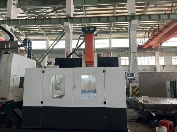 江苏台牧3022数控龙门，工作台1.8米3米，门宽2.2米，.