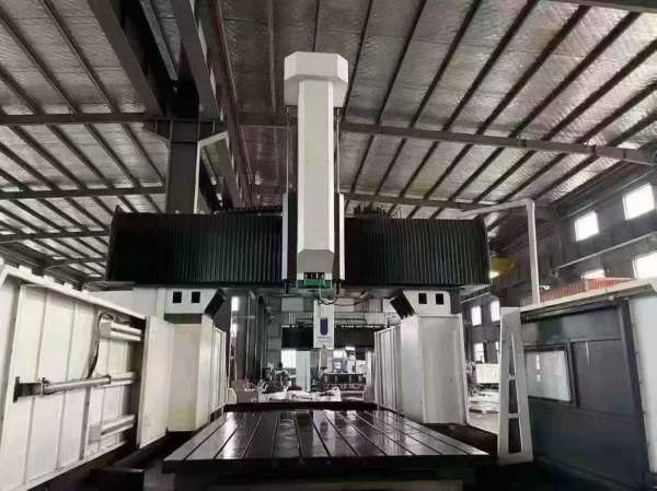 鑫台工4030数控龙门，带全自动铣头工作台42.5米，门宽.